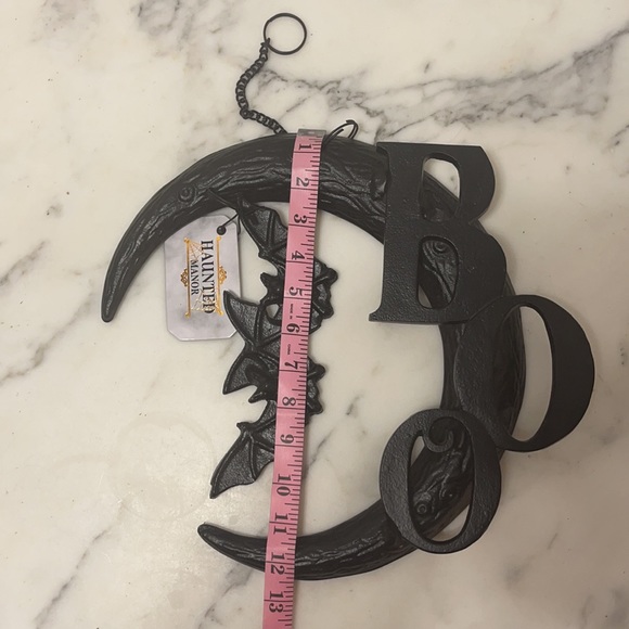 “BOO” Crescent Moon/Bat Halloween Hanging Sign - Picture 3 of 4